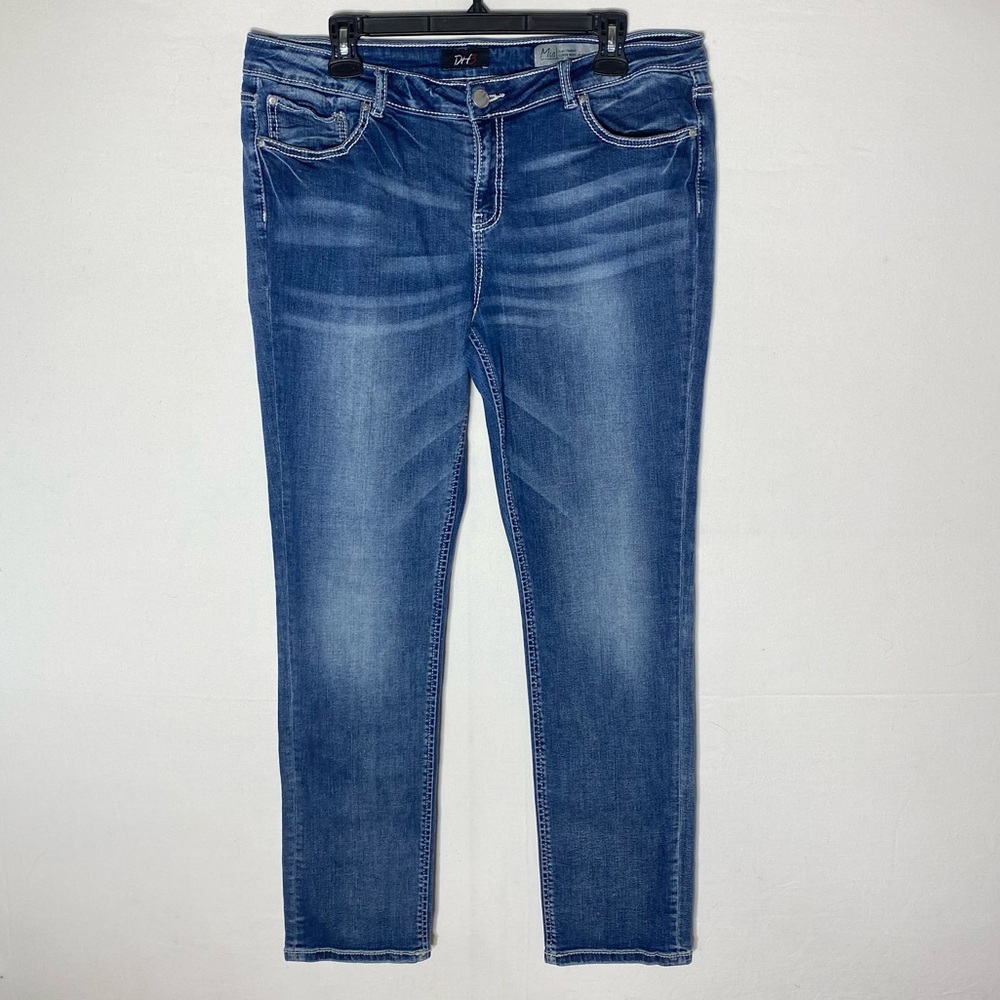 DH3 Mia Slim Straight Mid Rise Med Wash Blue Jeans 14